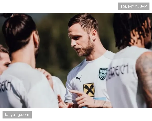 马尔蒂尼:从青涩少年到意大利防线艺术的传奇缔造者