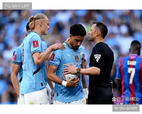 联赛收官战激战引爆球迷热议，冠军归属悬念拉满