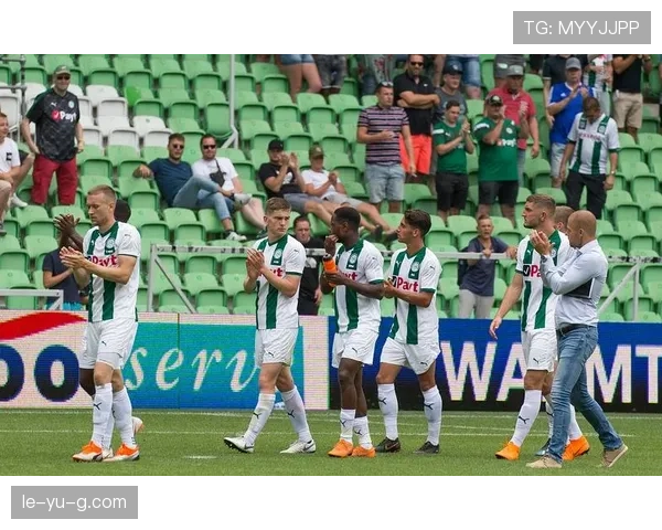 曹圭成国家队表现稳健，助球队晋级迎新高峰